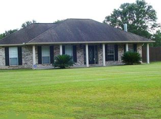 12 Taos Ln, Picayune, MS 39466