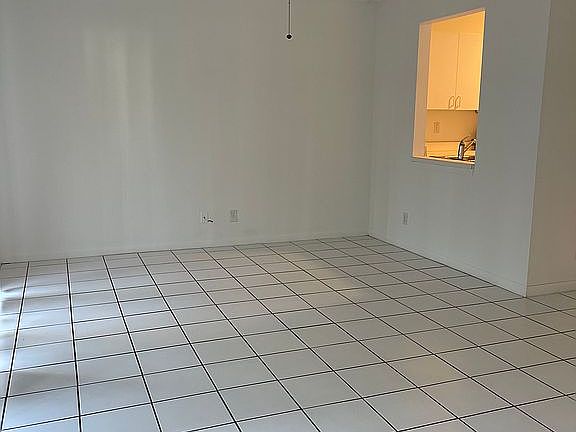 2nd image of 551 Cypress Way W