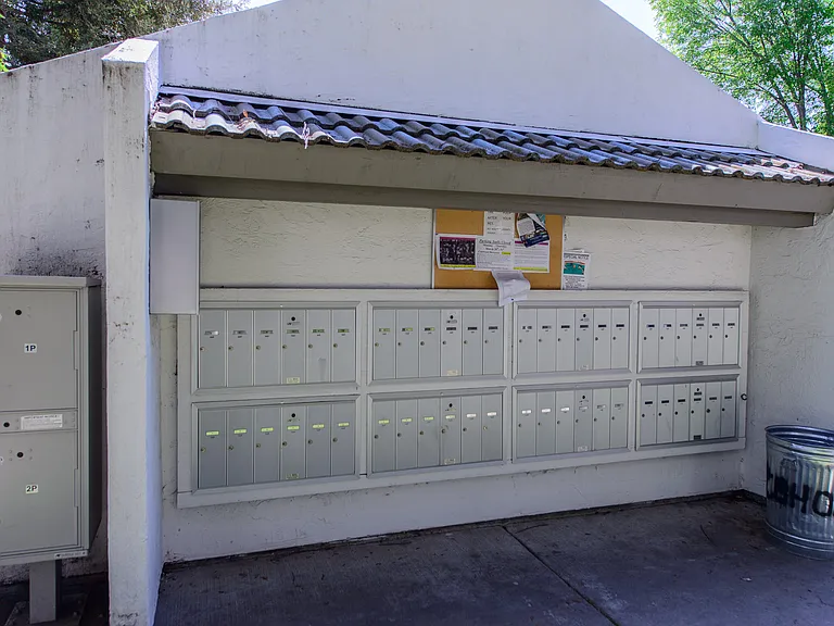 1055 N Capitol Ave #109 — Photo 12