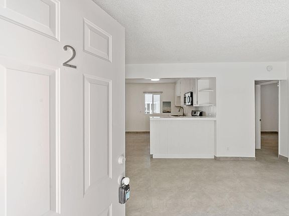 4th image of 1826 12th St #2