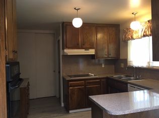 8464 Bennington Way, Sacramento, CA 95826