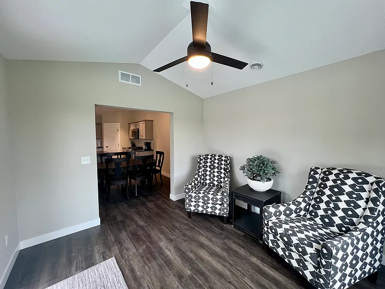 576X Little Walnut Ln — Photo 8