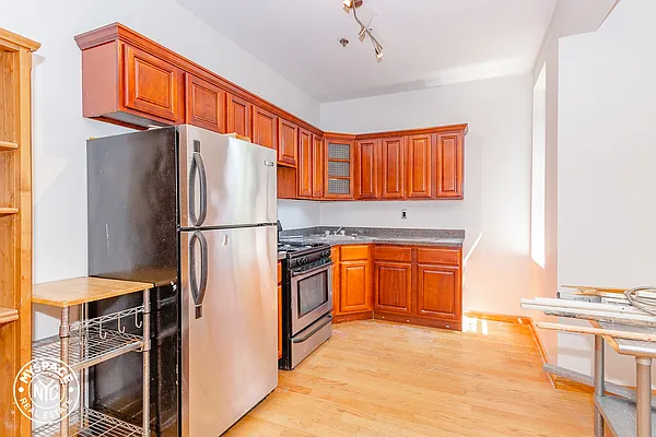 Rented by MySpaceNYC | media 2