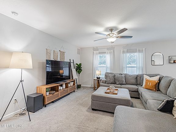 3rd image of 21 SAWMILL LANDING Drive