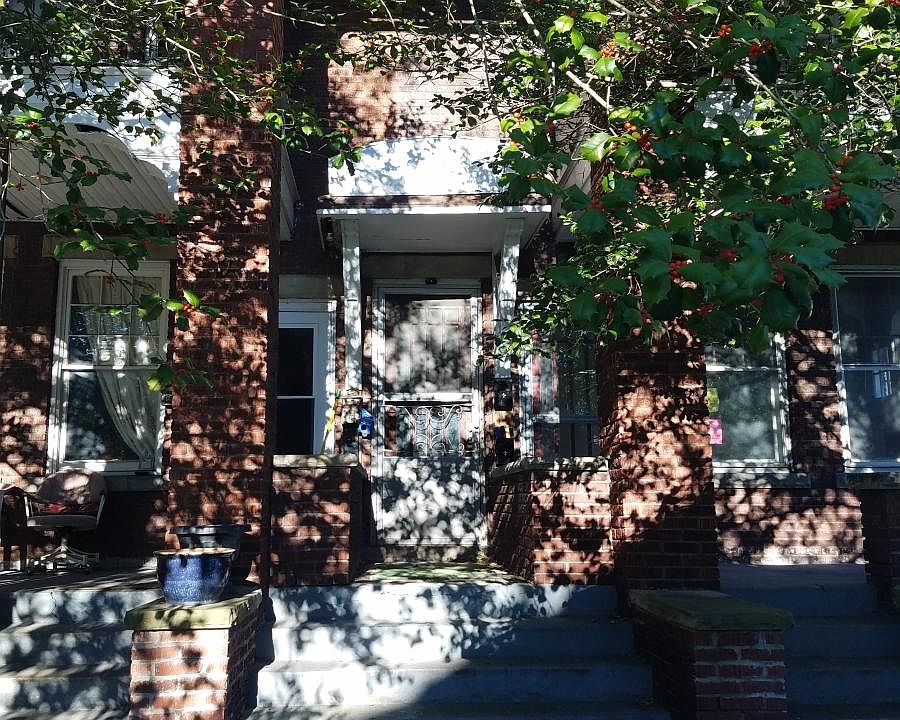 1st image of 1568 Lee St E APT D