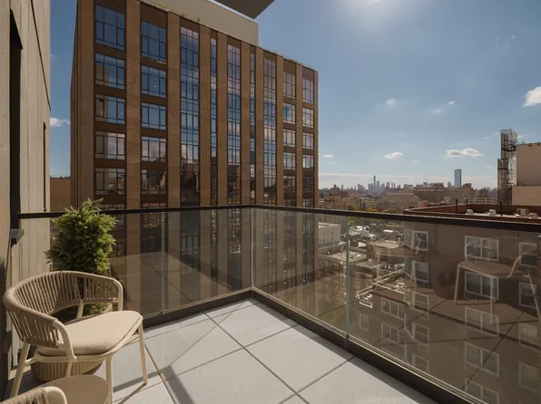 200 East 20th Street image 10 of 16