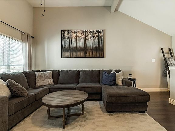 5th image of 2939 Hunters Point Ln
