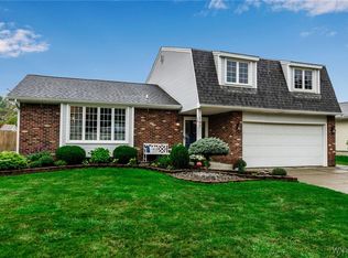 197 Heritage Farm Rd, Buffalo, NY 14218