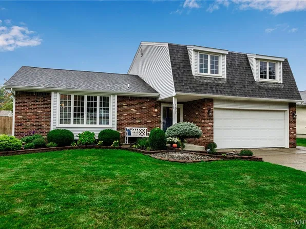 197 Heritage Farm Rd, Buffalo, NY 14218