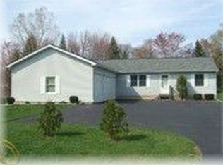 12085 Doane Rd, South Lyon, MI 48178