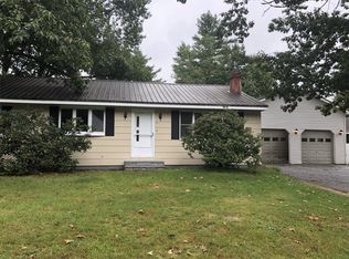 33 Maple Pt, Auburn, ME 04210