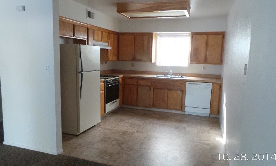 2nd image of 2126 O St APT E