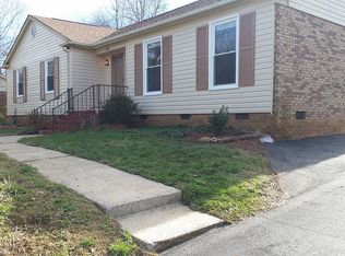 1172 Huntsmoor Dr, Gastonia, NC 28054