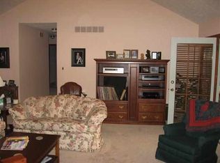 3634 Everett Dr, Manhattan, KS 66503