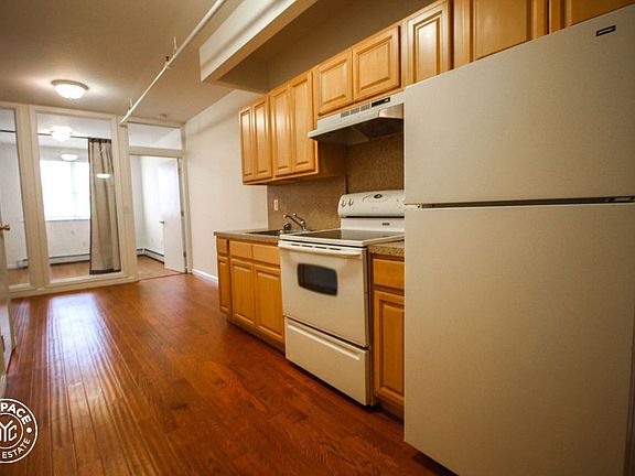 2nd image of 1356 Dekalb Ave APT 4