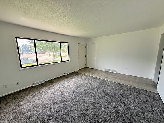 2nd image of 1614 6th Ave S #1614