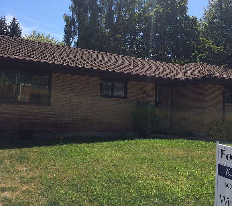 1st image of 425 NW Sunset Dr