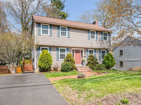 38 Hamilton Ave, Billerica, MA 01821
