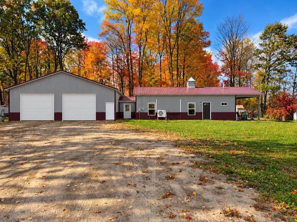 10625 20th Ave, Remus, MI 49340