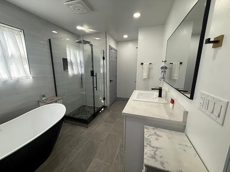 1593 Walter Stuart Loop — Photo 19