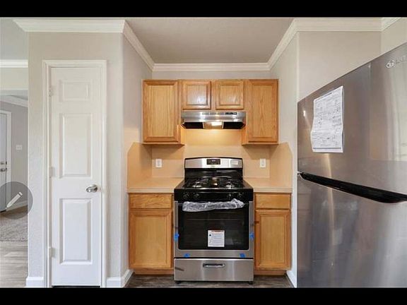 5th image of 3910 E Lindbergh Ct