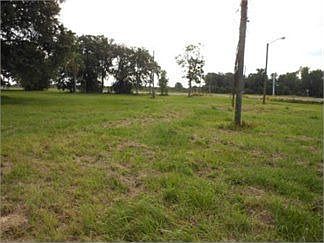 2nd image of 2601 Us Highway 17 N