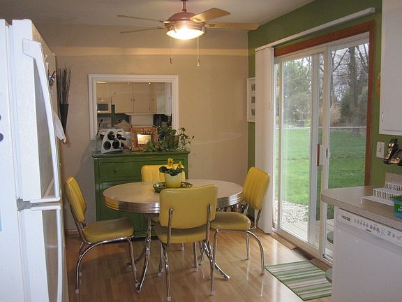 Kitchen and dining area
