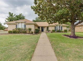 6701 Riviera Dr, North Richland Hills, TX 76180
