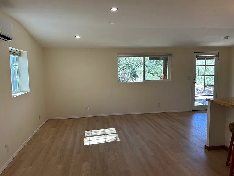 38025 N Vermeersch Rd — Photo 4