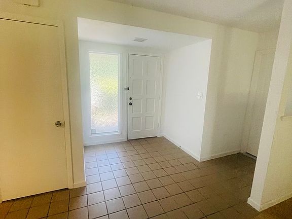 3rd image of 593 Lelandhaven Way