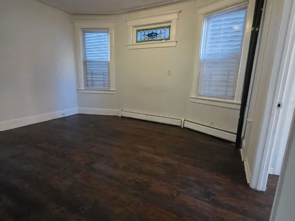 139 Wegman Pkwy, Jersey City, NJ