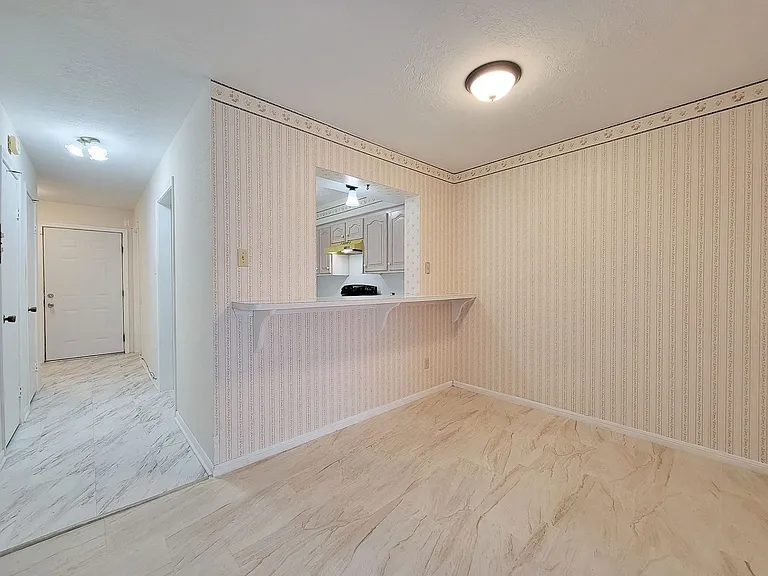 1815 Country Village Blvd — Photo 26