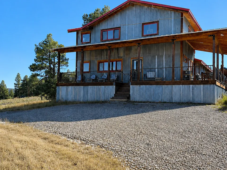 210 Stagecoach Ln