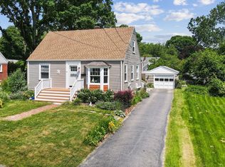 58 Country Club Rd, Groton, CT 06340
