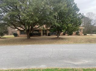 105 Maple Dr, Petal, MS 39465