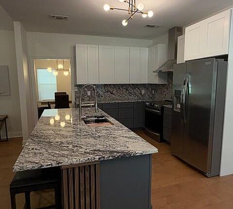 5th image of 2320 Ridgewood Dr