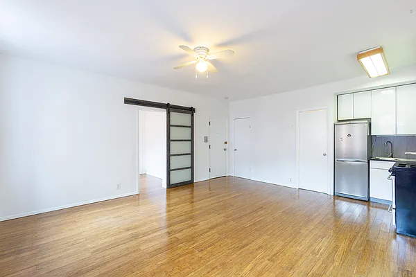 Rented by City Connections Realty | media 9