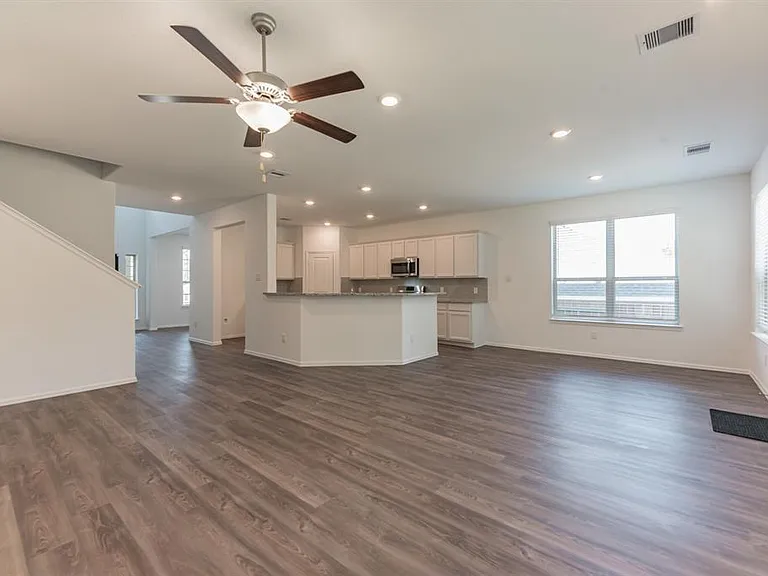 6016 Heritage Creek Ln — Photo 9