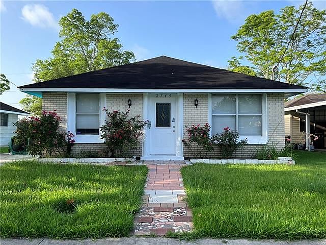 1st image of 2749 Corinne Dr