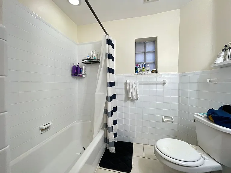 2122 Pine — Photo 21