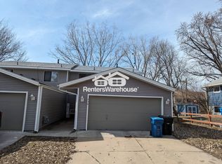 738 8th Ave S, Hopkins, MN 55343