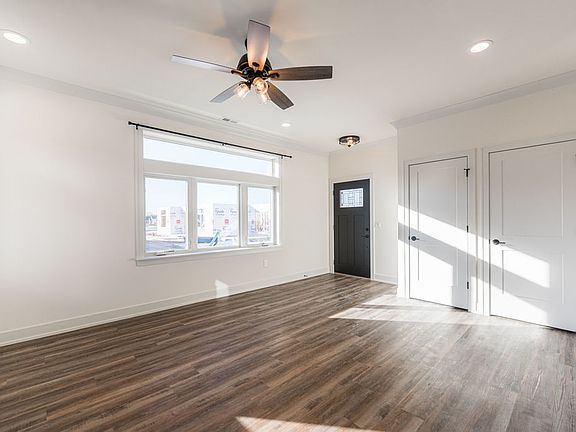 5th image of 46 Kloe Ln #46