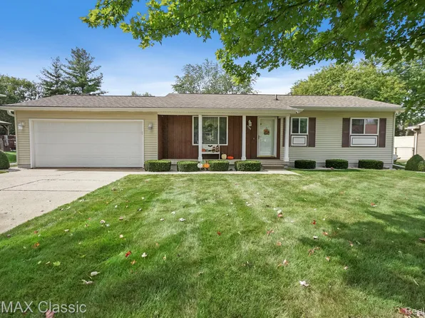 7388 Ponderosa Dr, Swartz Creek, MI 48473