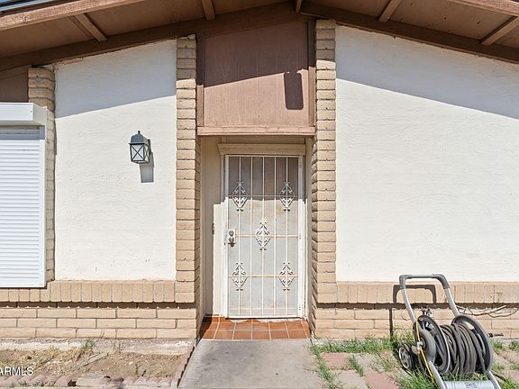 4th image of 2762 W JACINTO Circle