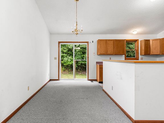 5th image of 1214 Arbor Glade Rd