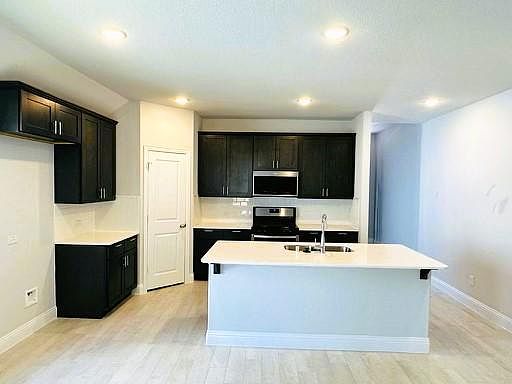 4th image of 6016 Marigold Dr