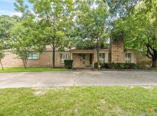 1311 Mill Creek Dr, Salado, TX 76571
