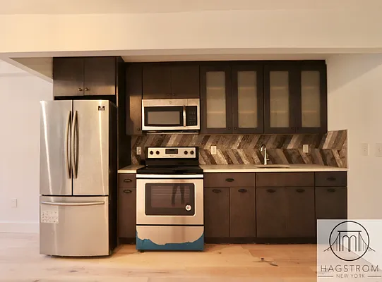 Rented by Hagstrom Management Inc | media 3