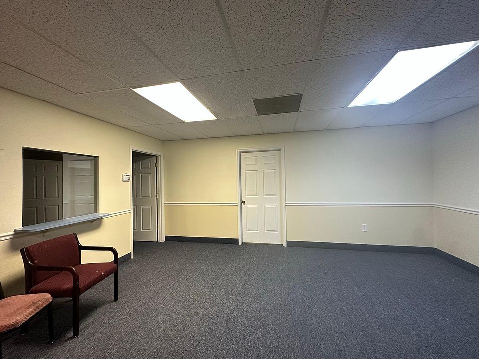 Pahokee Professional Offices 106 170 S Barfield Hwy Pahokee, FL