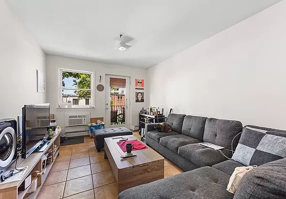 4th image of 26-52 29th St #3E